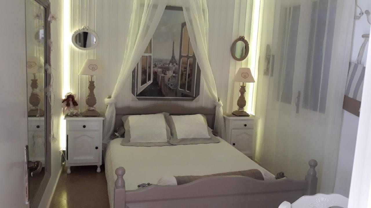Chambres D'Hotes Chez Catherine A Reus Chambre De Paris Avec Salle De Bains Privee Экстерьер фото