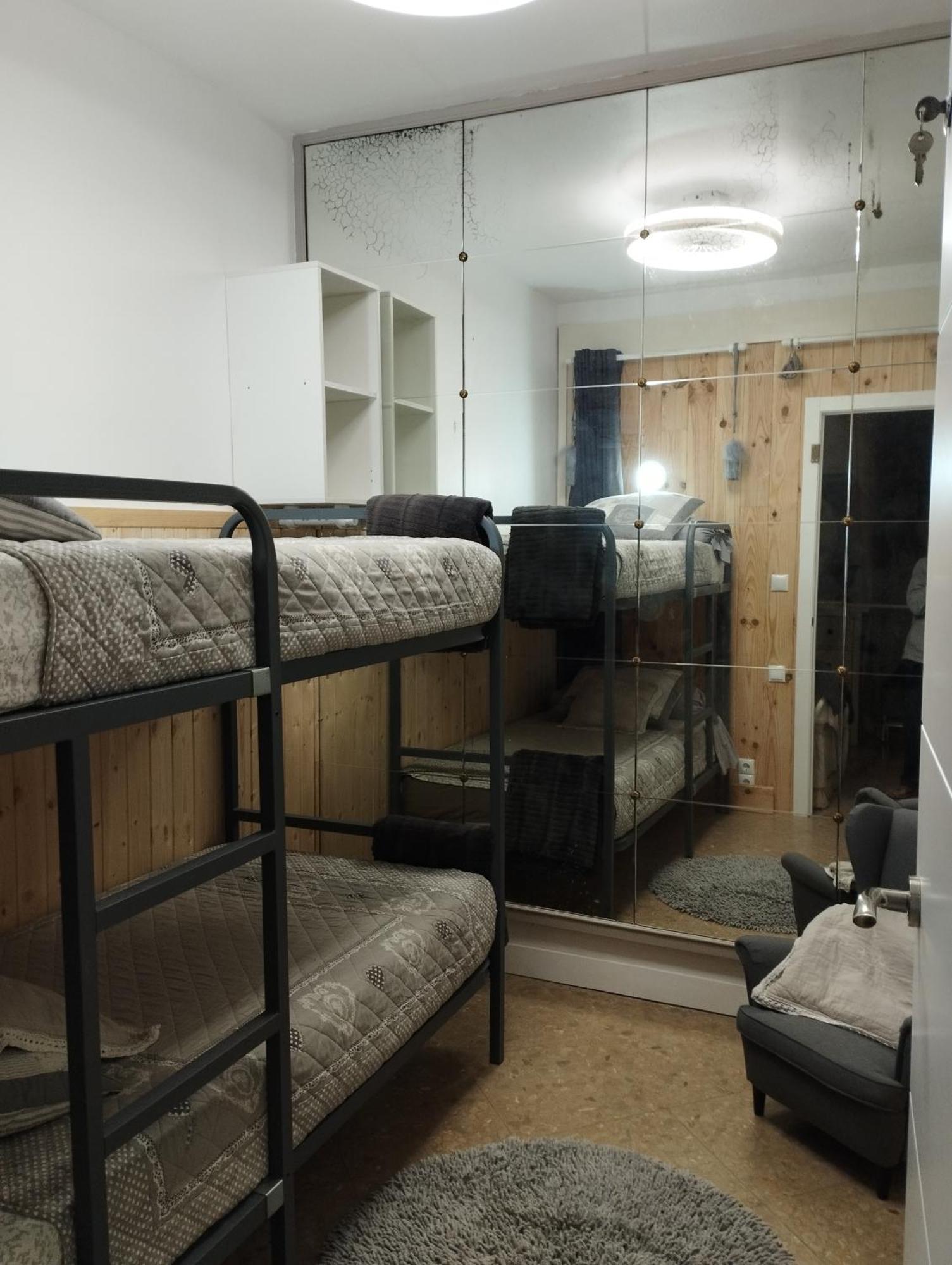Chambres D'Hotes Chez Catherine A Reus Chambre De Paris Avec Salle De Bains Privee Экстерьер фото